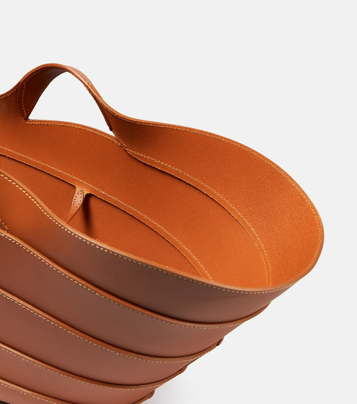 【ALAIA】khaima ミディアム レザー トート Alaïa Khaima Medium leather tote bag ALAÏA