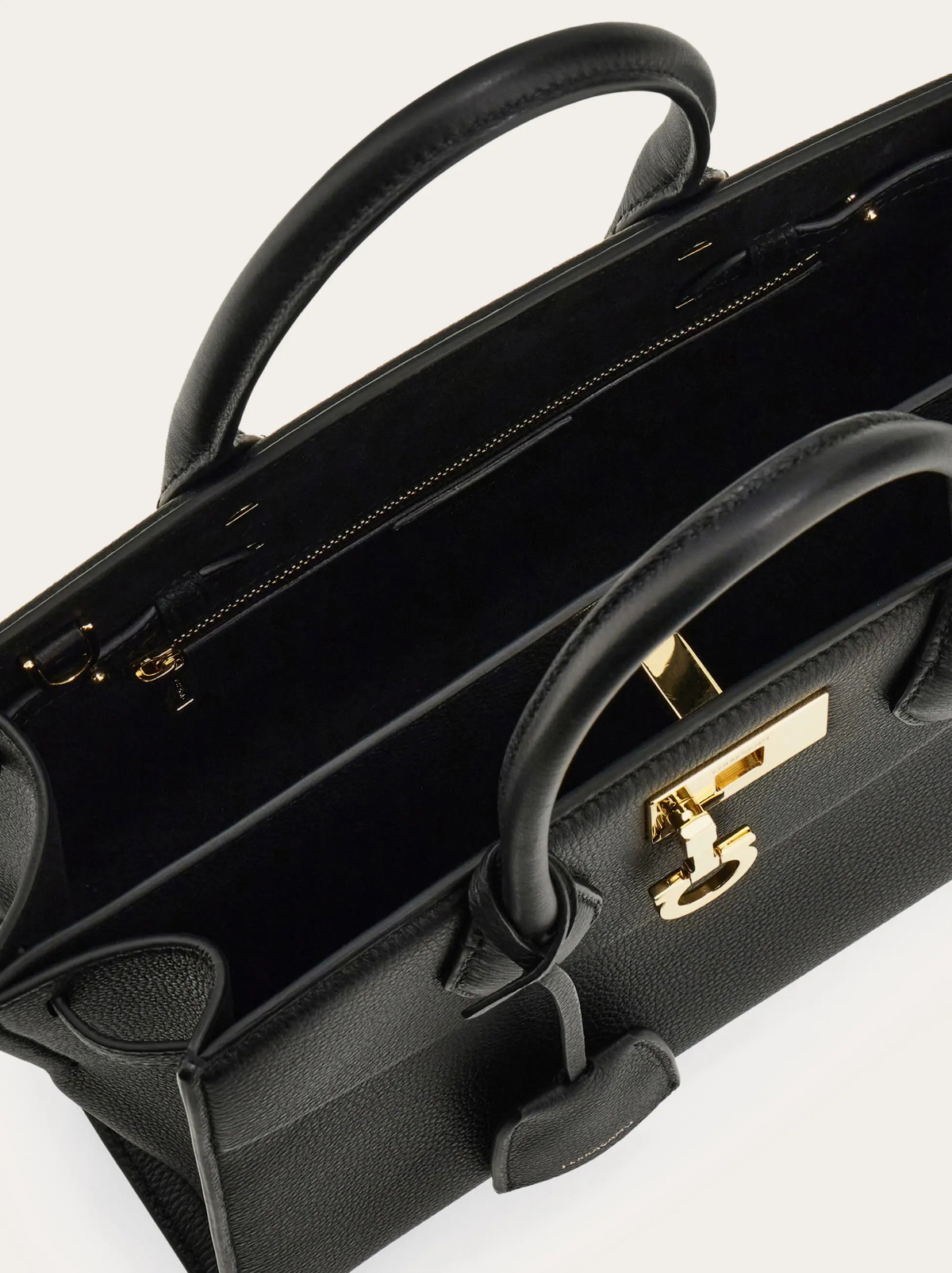 Ferragamo Womens New Ferragamo Studio Soft bag (M) in Black