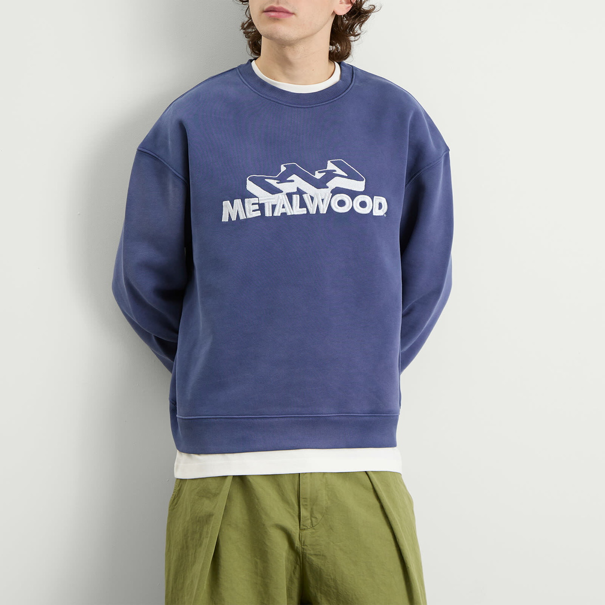 Metalwood Studio Men's Mountaineer Crew Sweatshirt in Navy