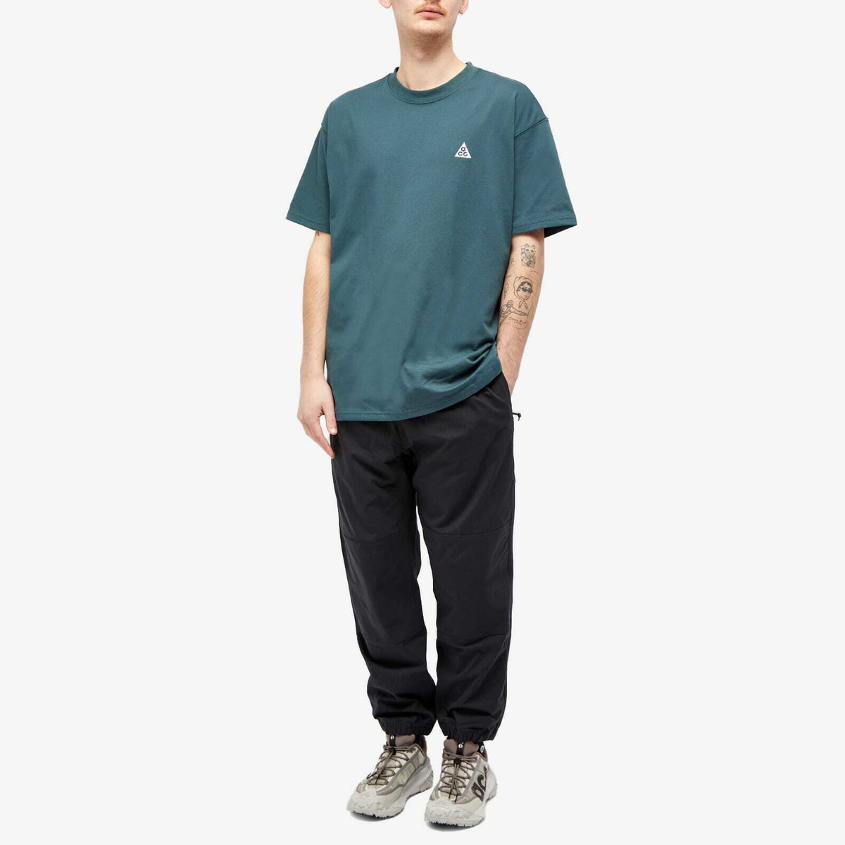 Nike Men's Acg Logo T-Shirt in Deep Jungle Nike
