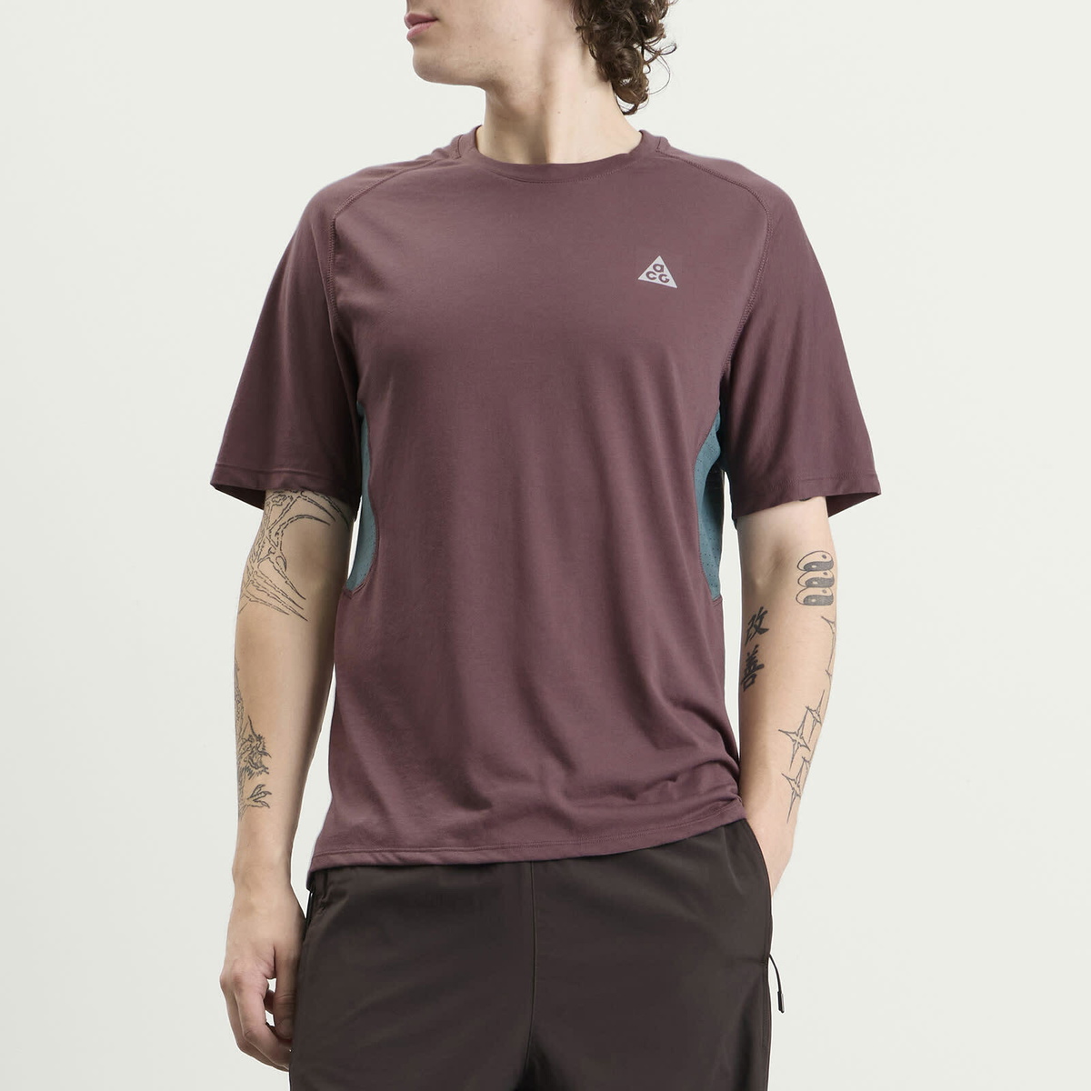 Nike Men's ACG Solar Chase Top in Tattoo/Mineral Slate/Summit White