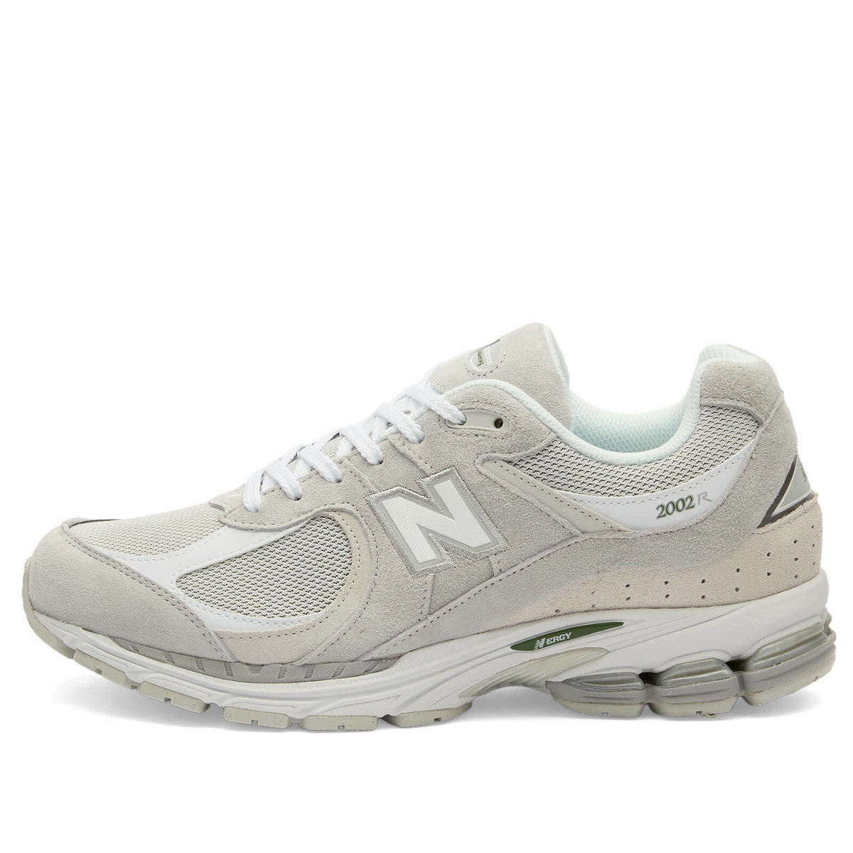 New Balance 2002R Sneaker in Rain Cloud