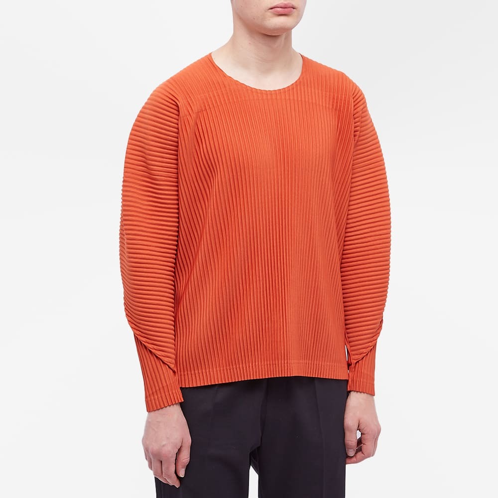 Homme Plissé Issey Miyake Men's Long Sleeve Arc Pleated T-Shirt in