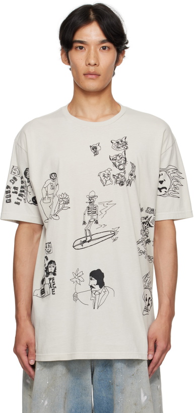 Photo: COÛT DE LA LIBERTÉ Taupe Freddie 'Smokin in the Boys Room' T-shirt