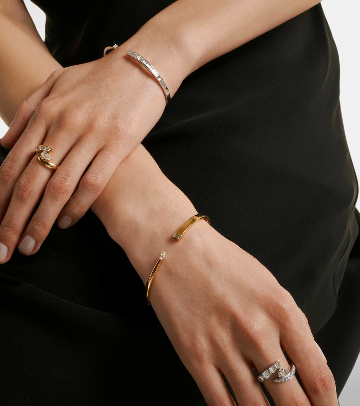 Bucherer Fine Jewellery Inner Fire 18kt gold bangle with diamonds