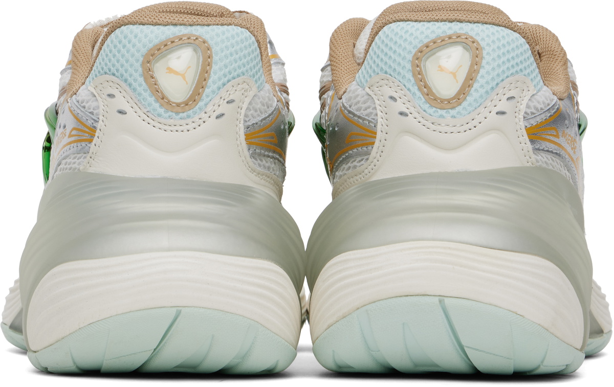 【関税込み】PUMA オフホワイト Inverse Shimmer スニーカー PUMAのオフホワイト Inverse Shimmer スニーカーがセール中