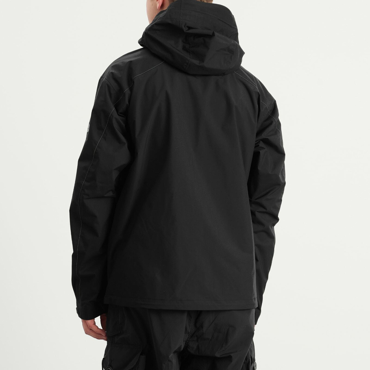 and wander Men's 2.5L Hiker Rain Jacket in Black