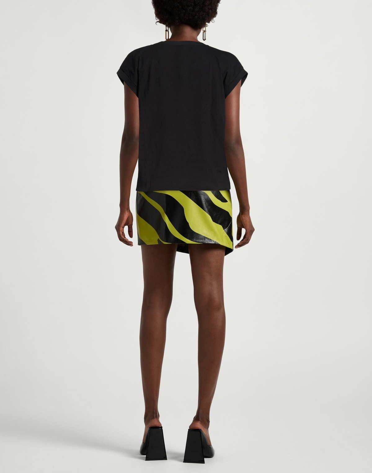 Jijil Womens T-shirt in Black