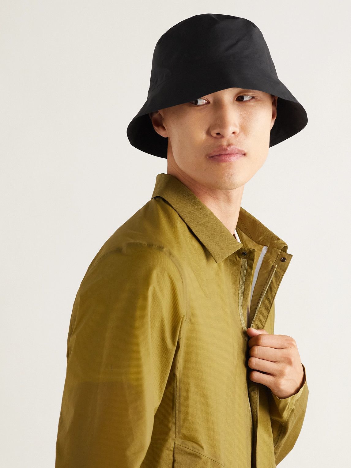 ARC'TERYX VEILANCE BUCKET HAT BLACK S-M - 帽子