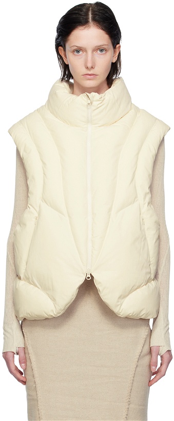 Photo: Hyein Seo Off-White Padded Reversible Vest