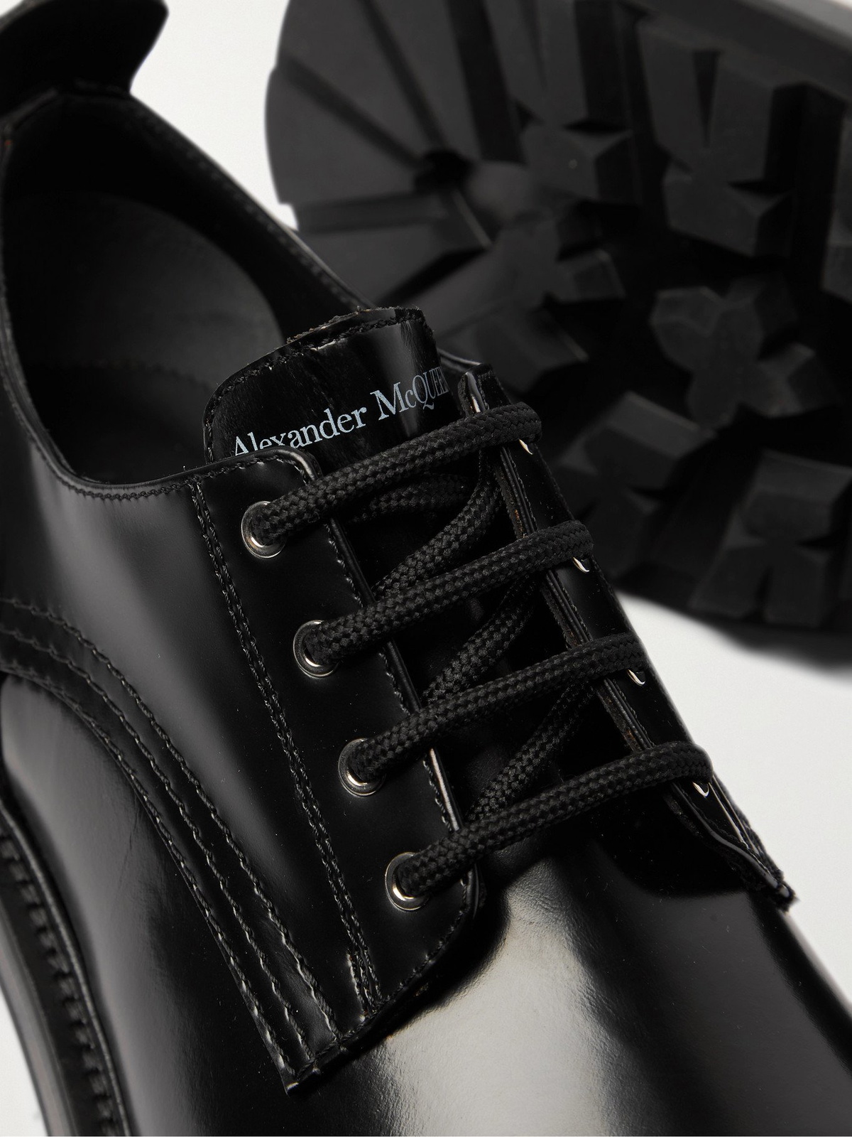 Alexander McQueen Glossy Black Leather Derbys Alexander Mcqueen Smooth leather tread Derby shoes  main image 2