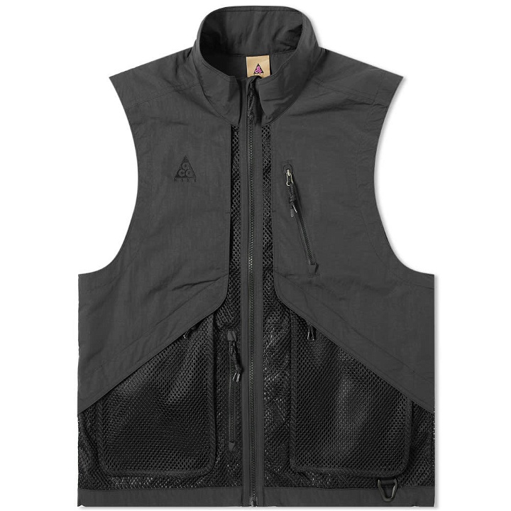 Photo: Nike ACG Vest Black