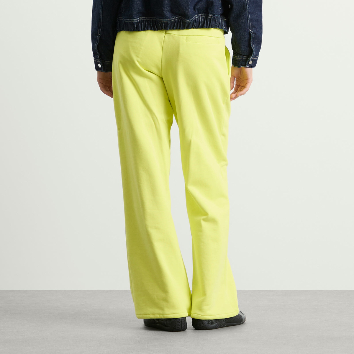 Peachy Den Women's Trixie Sweat Trouser in Highlighter