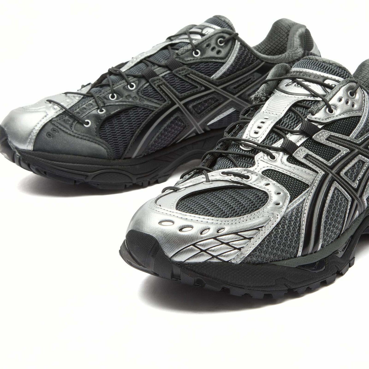 Asics x Unaffected Gel Nimbus 10.1 Sneaker in Silver/Black