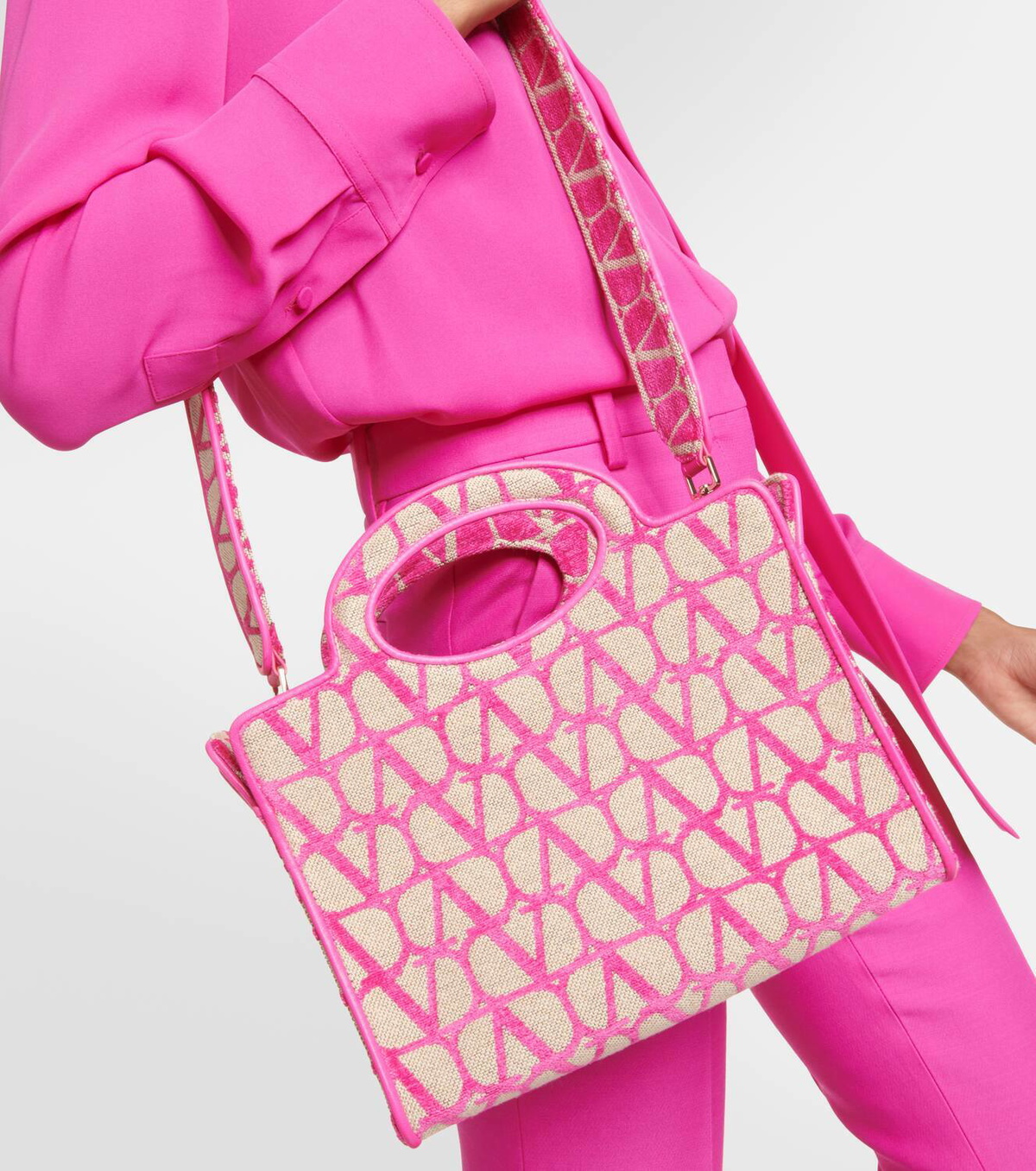 【VALENTINO】LE TROISIEME MINI TOTE BAG Valentino Garavani Le Troisième Mini Shopping Bag In Toile