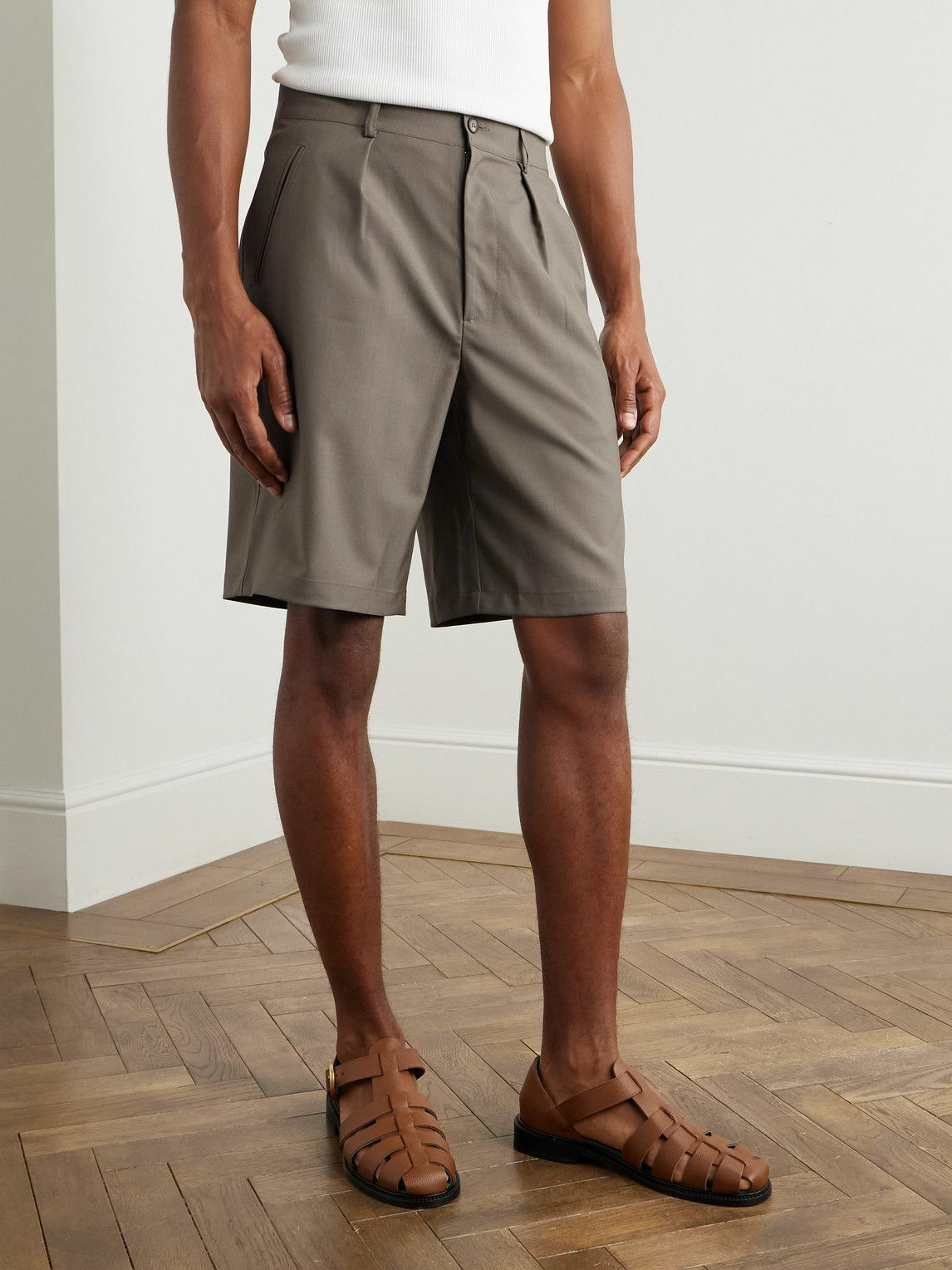 De Bonne Facture - Straight-Leg Pleated Wool Shorts - Green