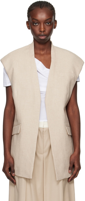 Photo: REMAIN Birger Christensen Beige Oversized Vest