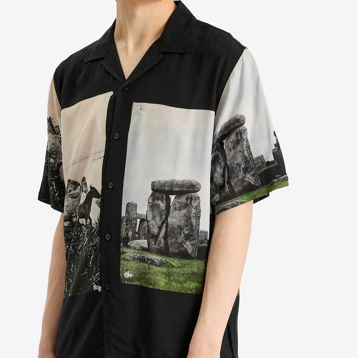 Pleasures Men's Stone Horse Vacation Shirt in Black