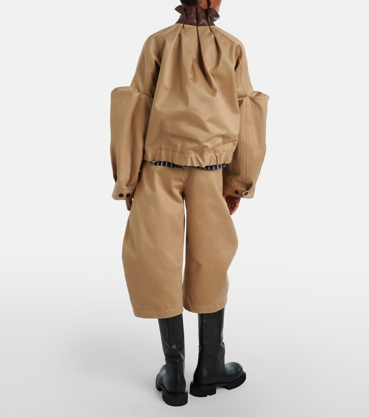 Sacai Belted cropped cotton barrel-leg pants