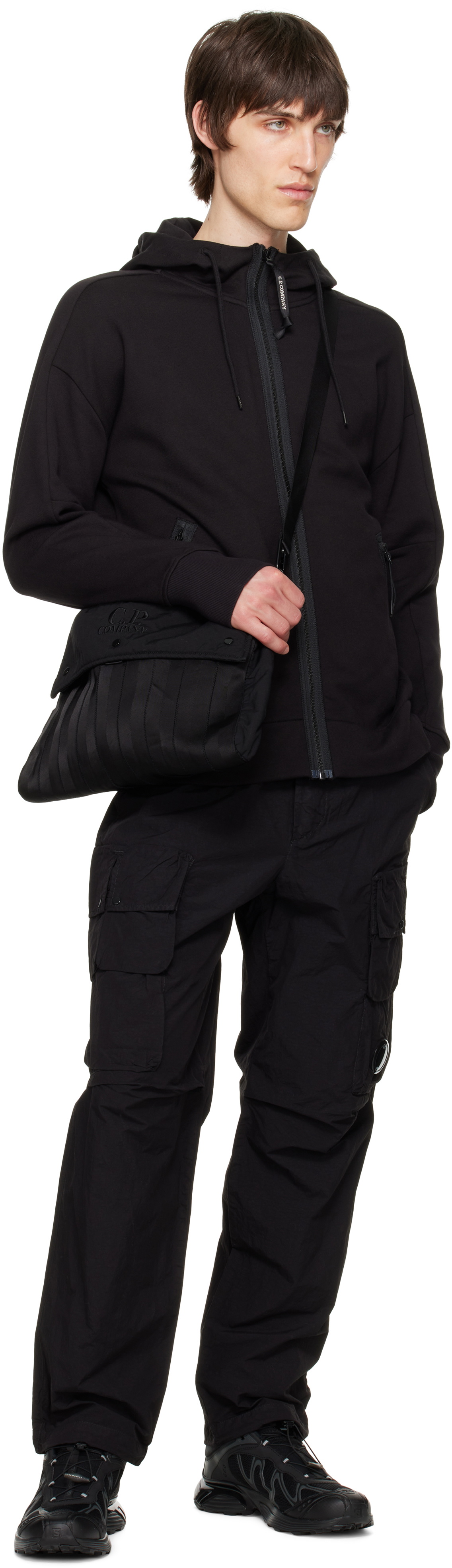 【C.P. Company】HERRINGBONE LOGO BAG / 999:BLACK /ショルダー HERRINGBONE LOGO BAG / 999:BLACK | GR8
