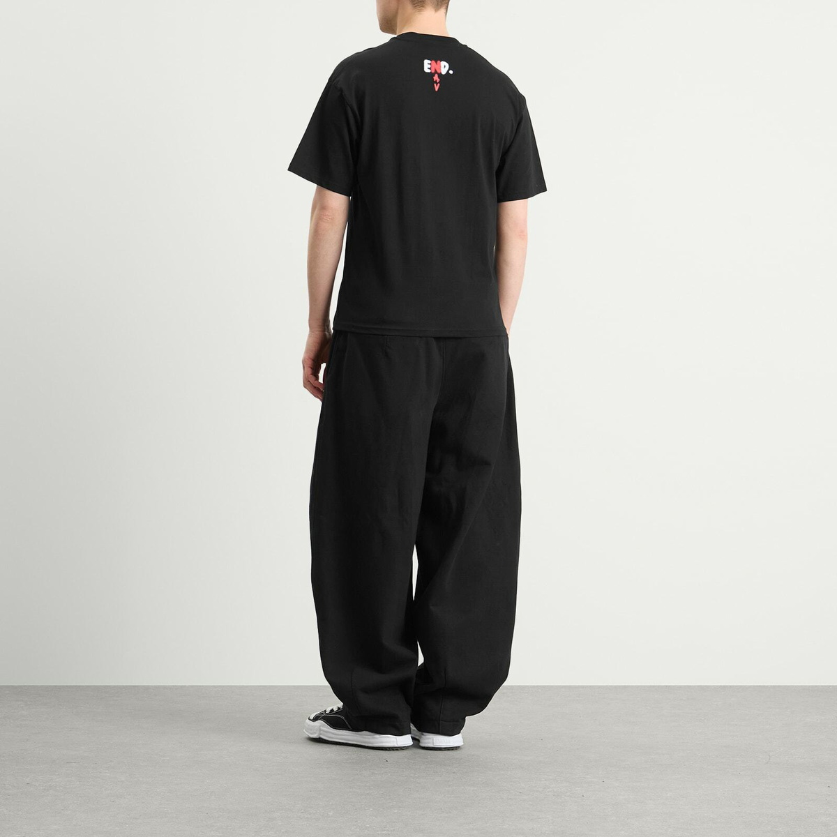 Navinder Nangla END. Londone Fassion Weak T-Shirt in Black