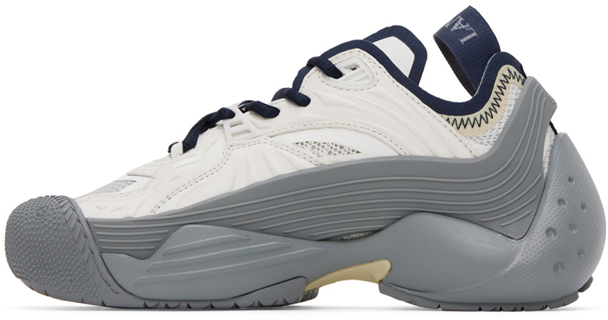 yeezy 700 with flash