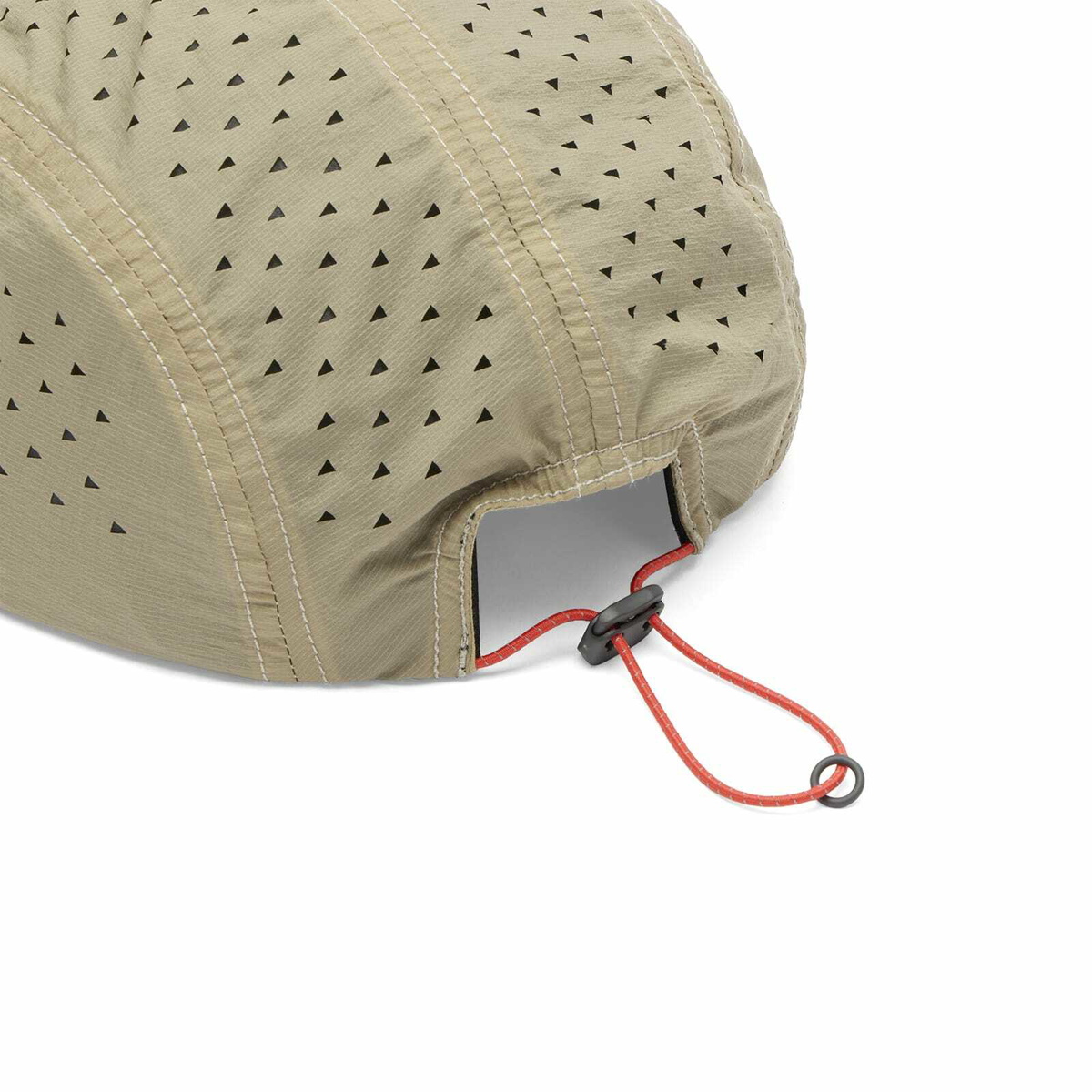 and wander Men's x Altra Ventilation Cap in Beige 
