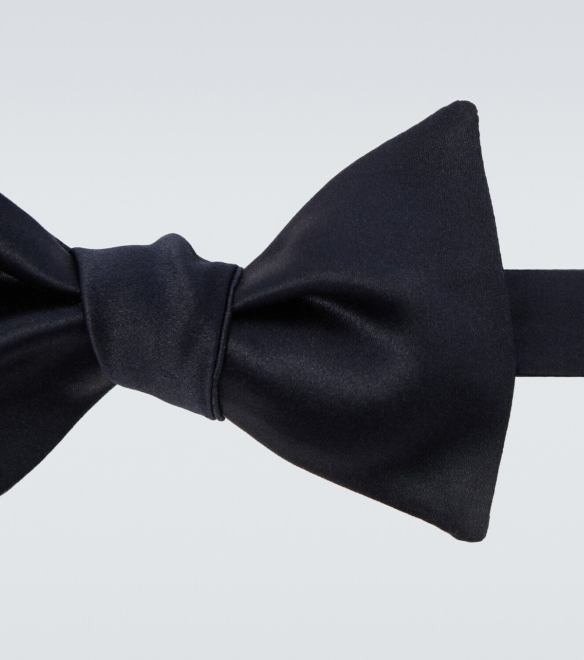 Brunello Cucinelli Cotton and silk satin bow tie