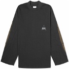 ROA Men's Long Sleeve Graphic T-Shirt in Black