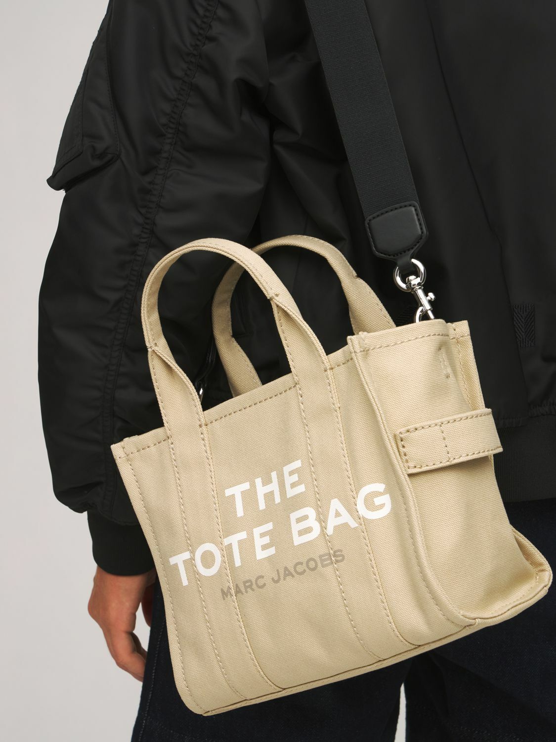 トートバッグ MARC JACOBS THE SMALL TOTE CANVAS BAG Marc Jacobs The Canvas Small Tote Bag | Zappos.com