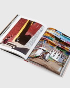 Gestalten Voyages Sidetracked Beyond Multi Travel