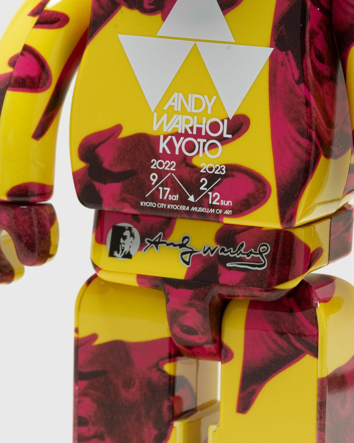 Medicom Bearbrick 400% Andy Warhol Cow Wallpaper 2 Pack Red/Yellow Toys