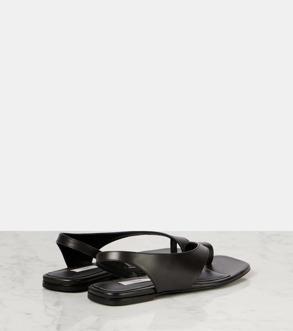 TOTEME Leather thong sandals スニーカー Leather thong sandals in brown - Toteme | Mytheresa