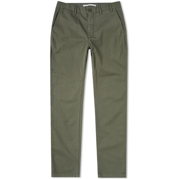 Photo: Norse Projects Aros Slim Light Stretch Chino Green