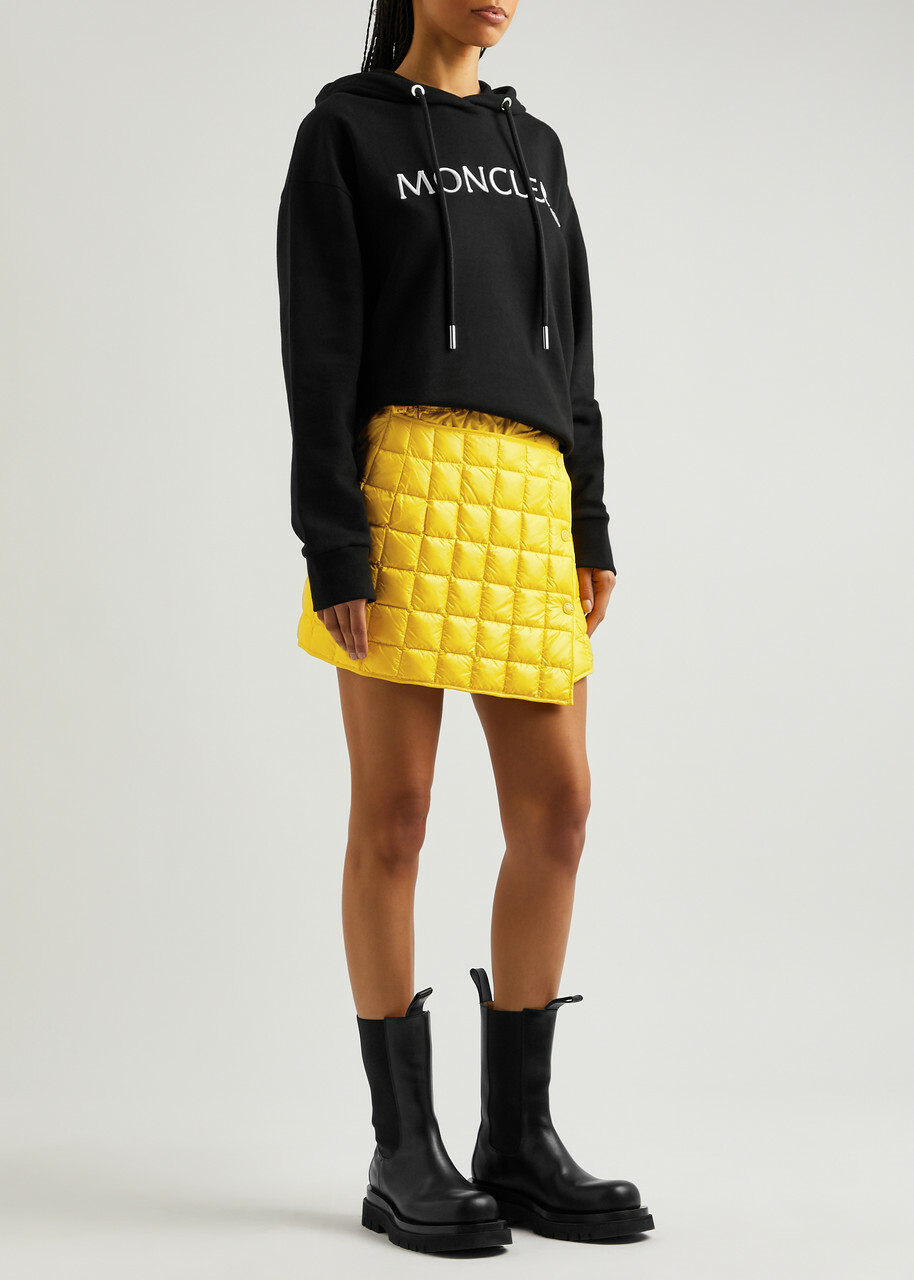 モンクレール Moncler Polyamide Mini Skirt Technical mini skirt in red - Moncler | Mytheresa