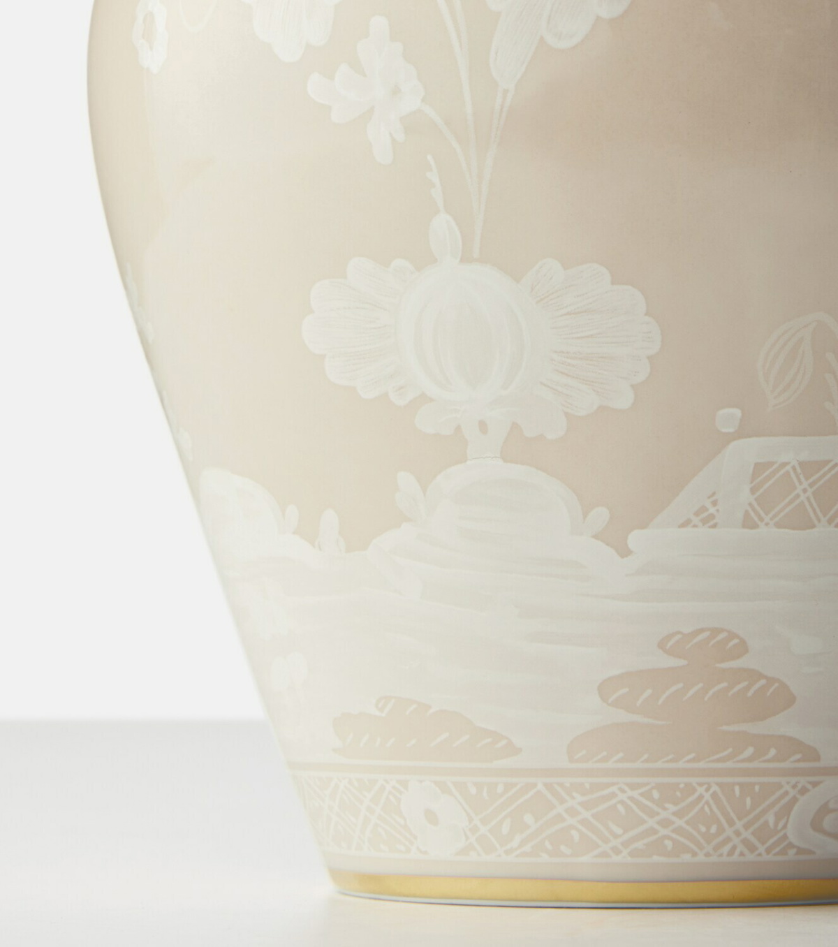 Ginori 1735 Oriente Italiano Ming porcelain vase