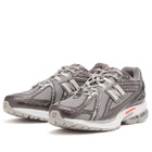 New Balance 1906R Sneaker in Black Metallic
