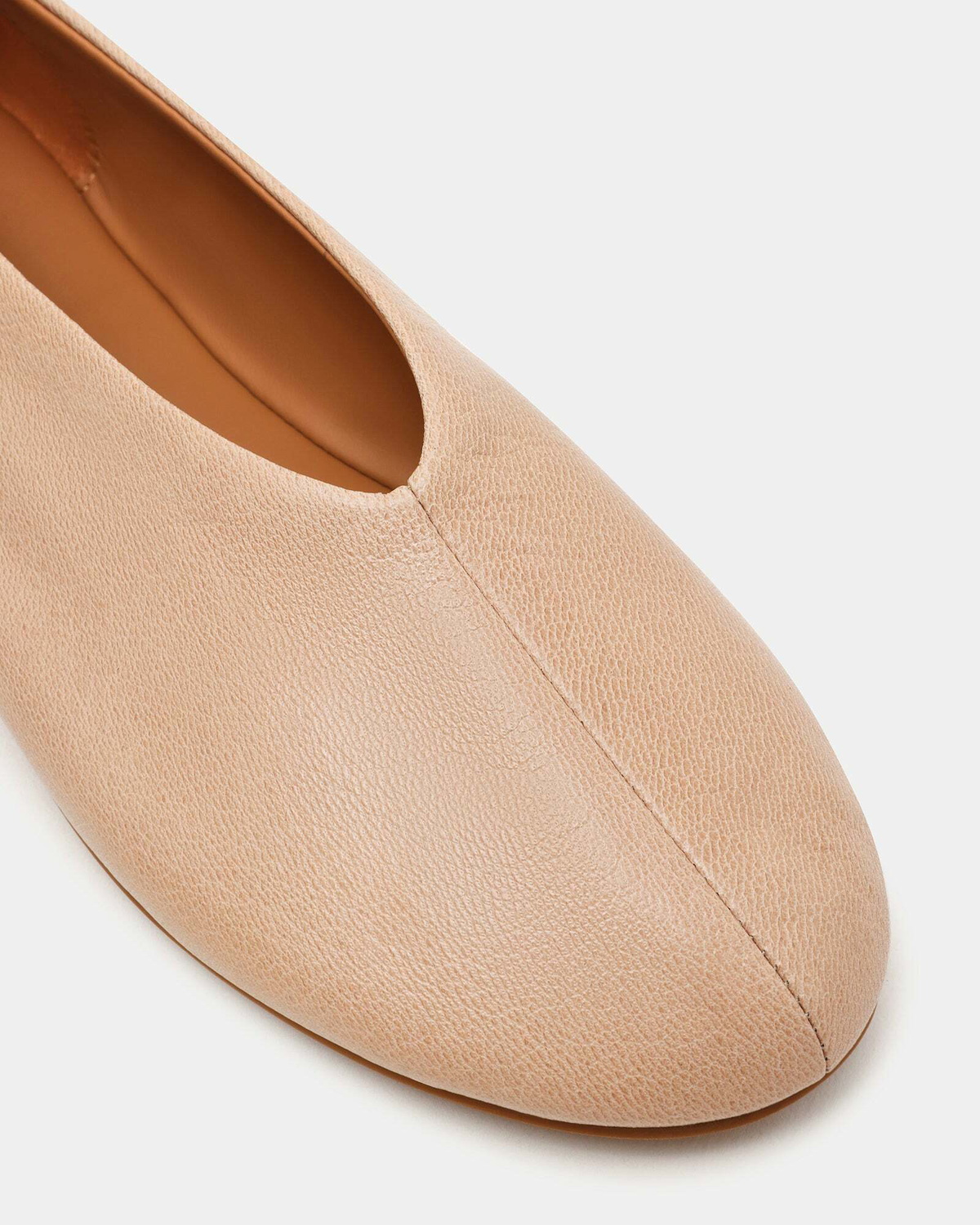 Steve Madden Cyntra Flats in Natural