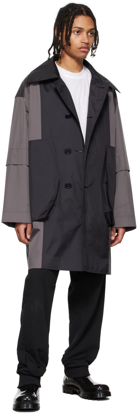 JERIH Black Colorblocked Coat