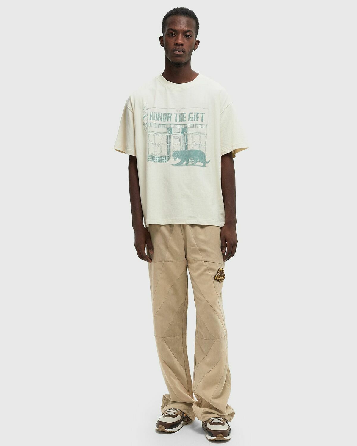 Honor The Gift BARBERSHOP TEE Beige Mens Shortsleefe