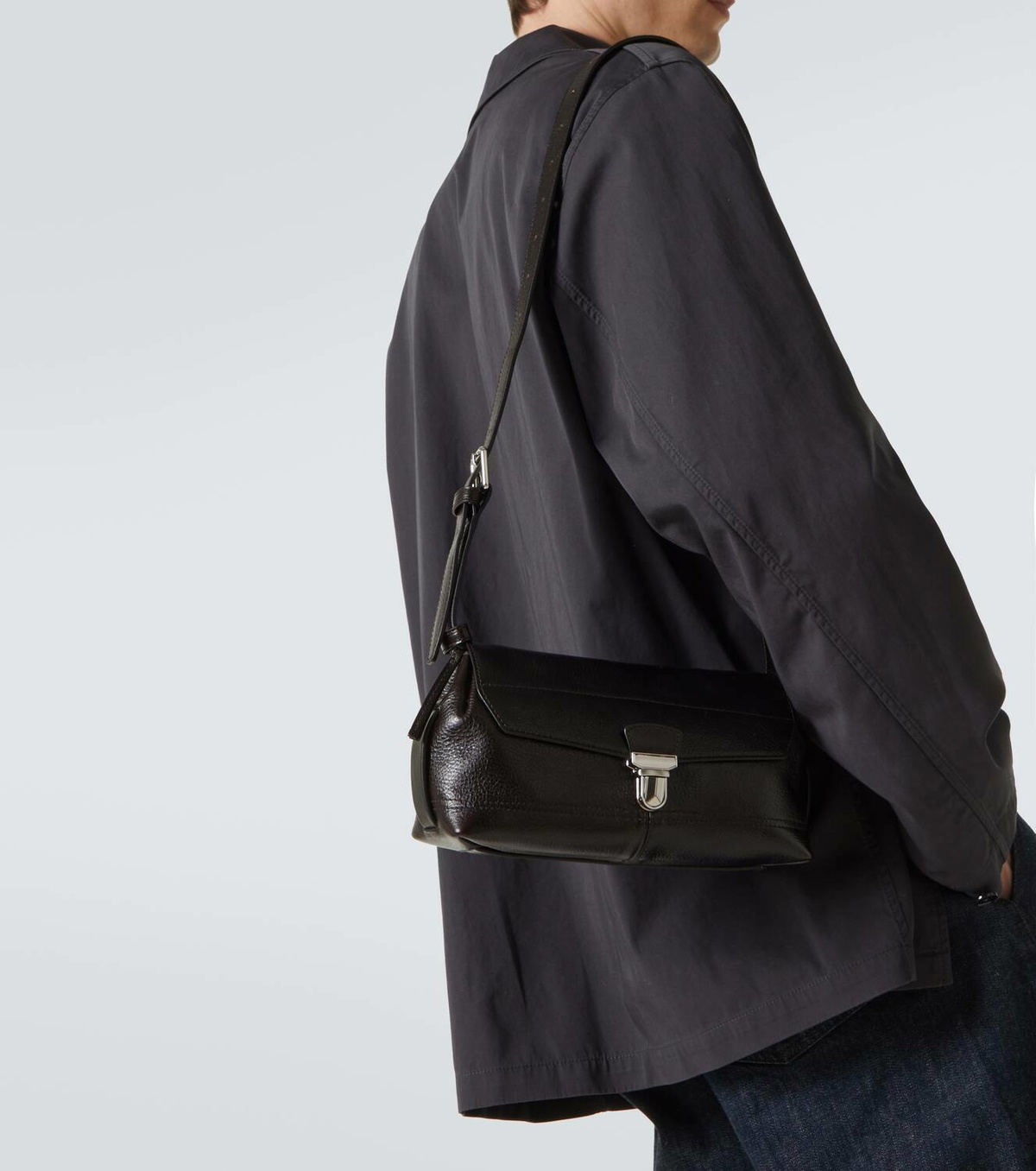 Lemaire Grar Bag ミニサイズ メッセンジャーバッグ Dark Eggplant Small Gear Bag | LEMAIRE