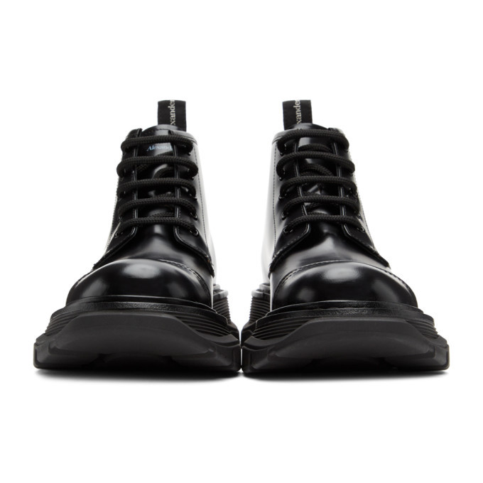 Alexander McQueen Black Shiny Tread Lace-Up Boots Alexander  display picture 2