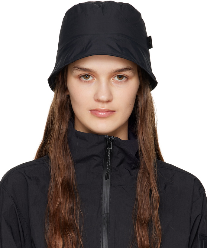 Photo: Juun.J Black Insulated Bucket Hat