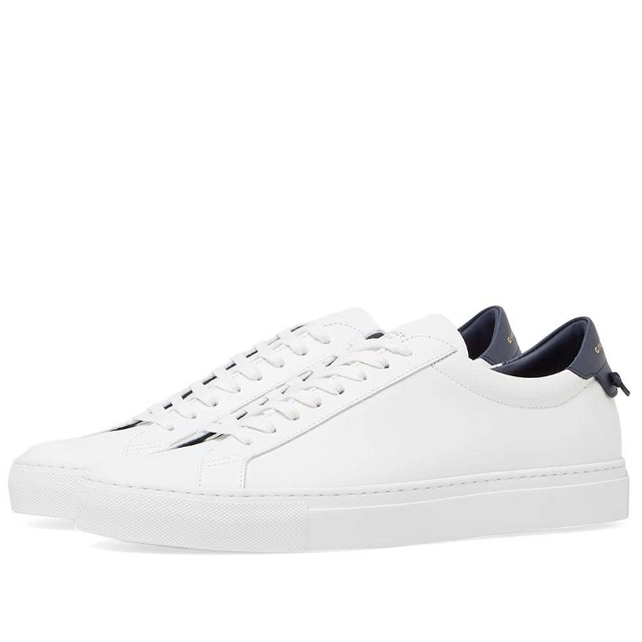 Photo: Givenchy Low Sneaker White & Navy