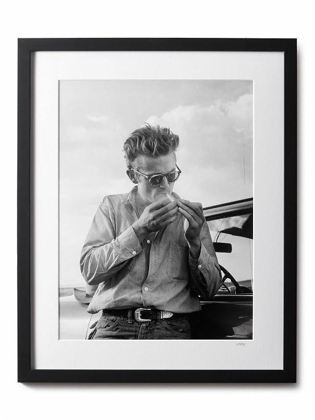Photo: Sonic Editions - Framed 1955 James Dean Smoking on Set Print, 16&quot; x 20&quot;