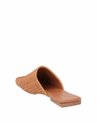 Rejina Pyo Womens Mules & Clogs Camel
