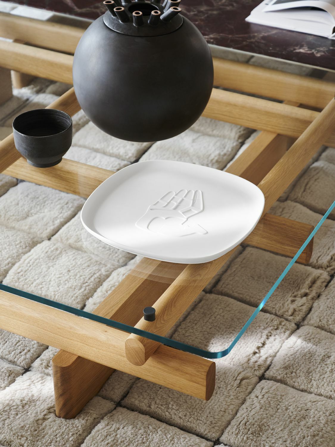 CASSINA Chandigarh La Main Ouverte Tray