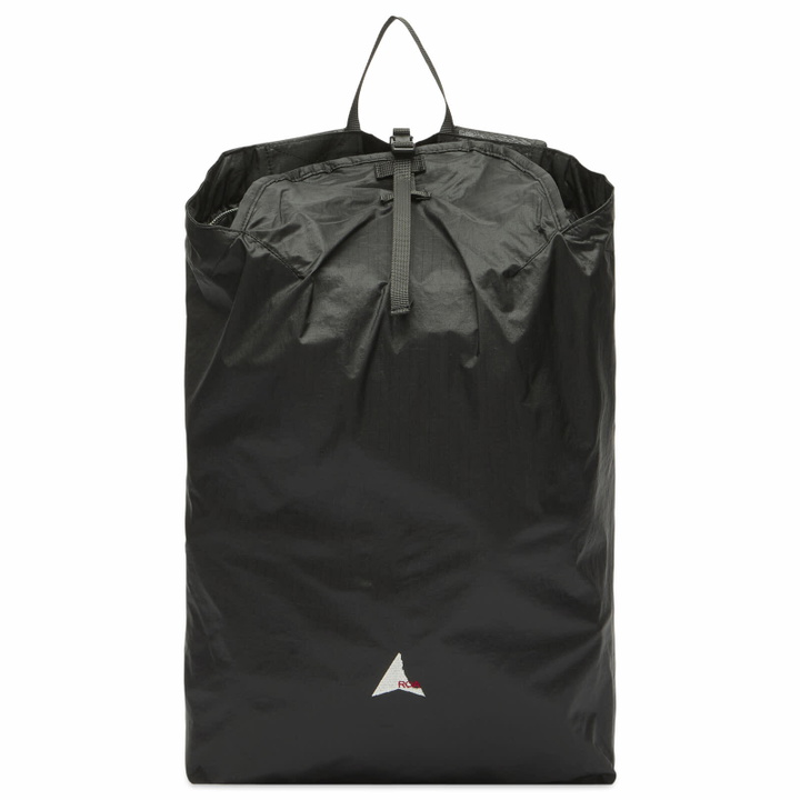 Photo: ROA Men's Vaphi 15L Ripstop Packable Backpack in Black 