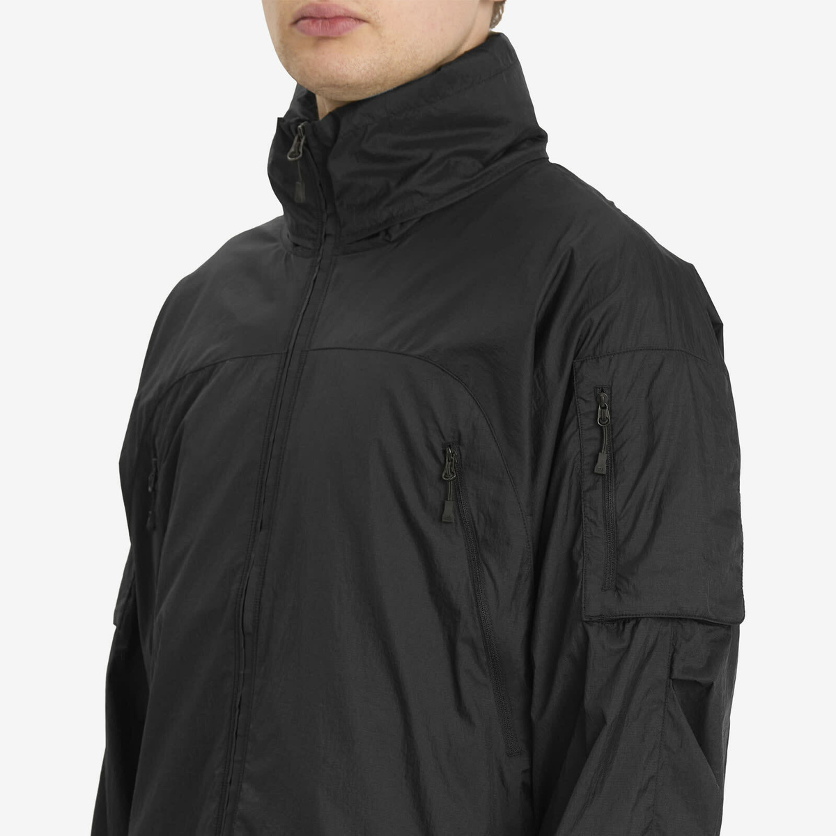 DAIWA Men's Tech Wind Shell Jacket in Black