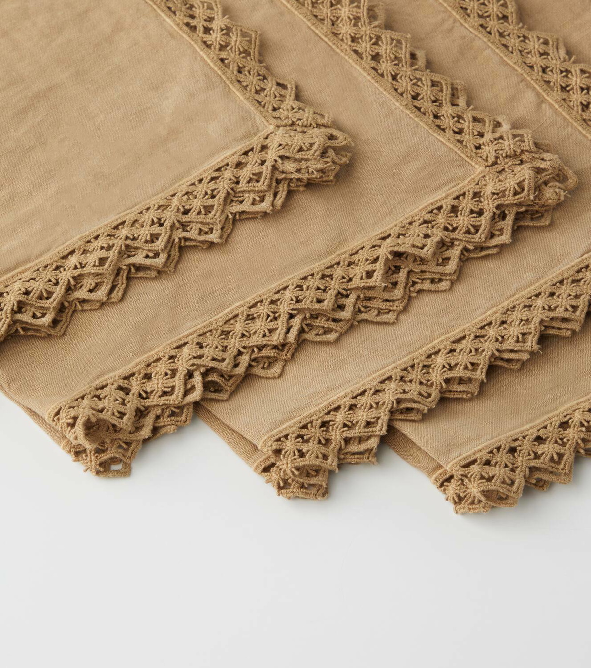 Once Milano Set of 4 macramé linen napkins